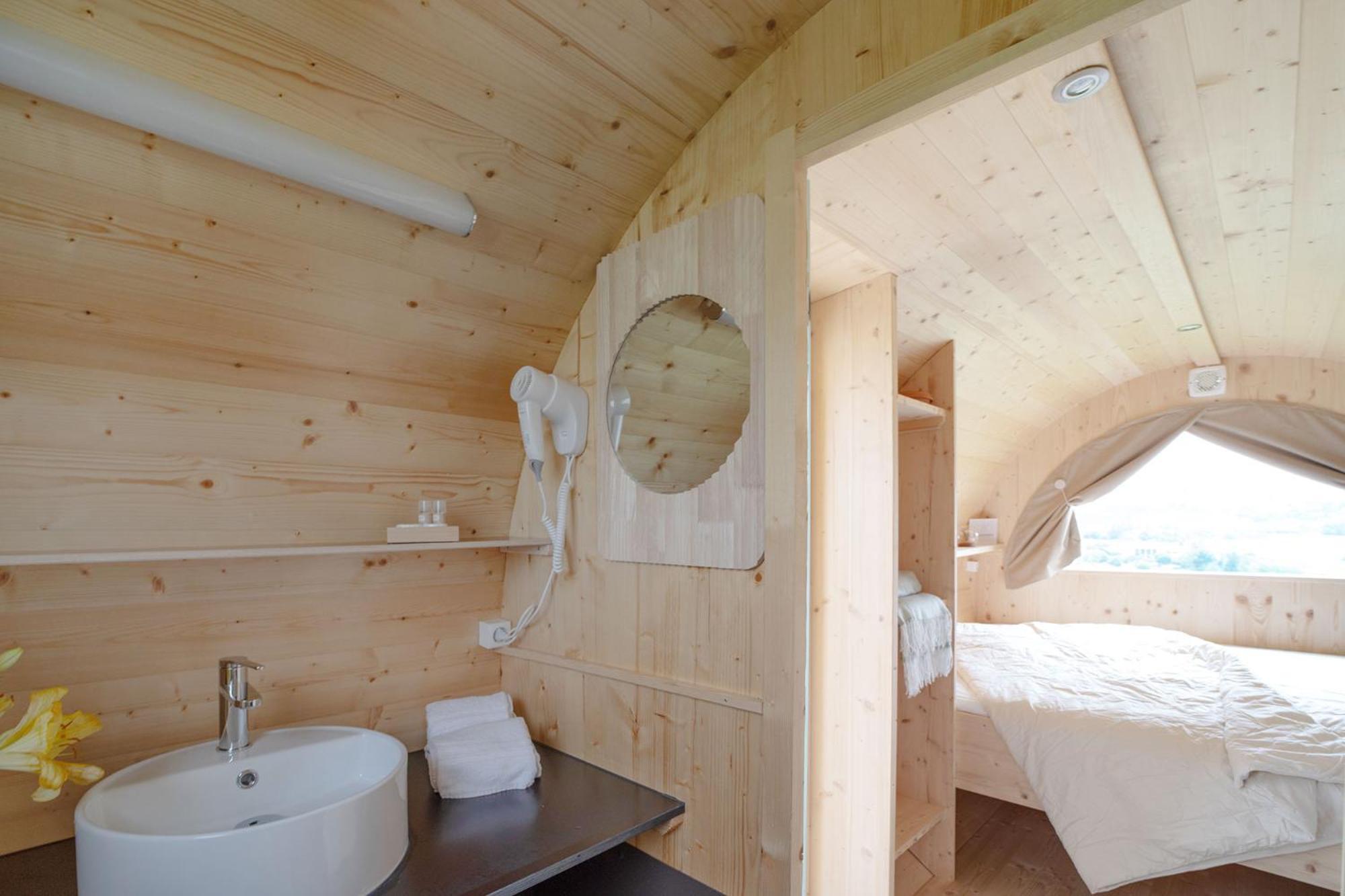 Notte Nella Botte Hotell Vignale Exteriör bild