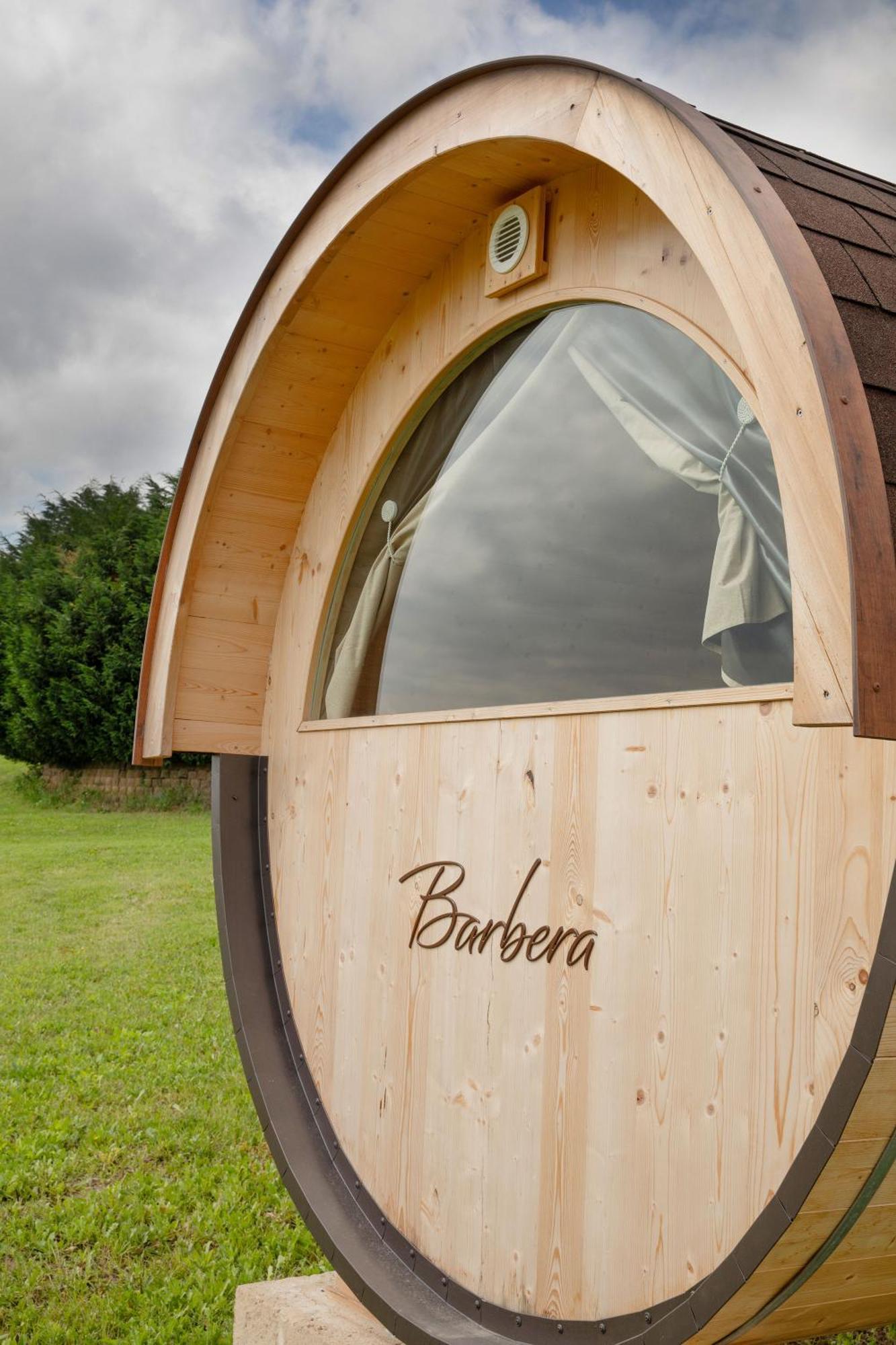 Notte Nella Botte Hotell Vignale Exteriör bild